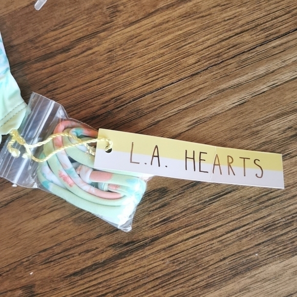 𝅺la Hearts Bikini Top Bandeau Green Floral New Medium M - Picture 3 of 4